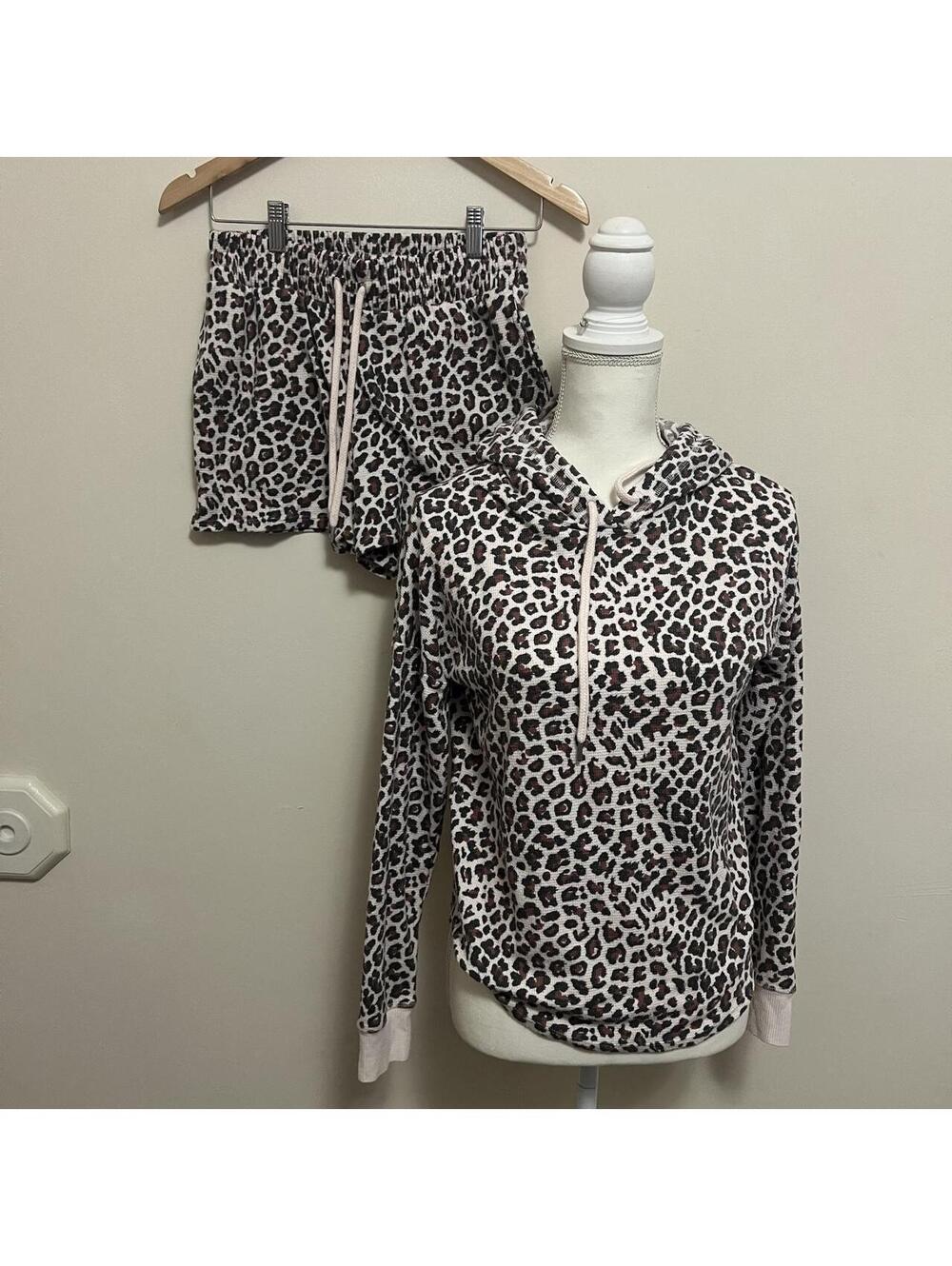 Victoria's Secret Leopard Print Hoodie and Shorts Set XS - Lounge Casual Athleis
